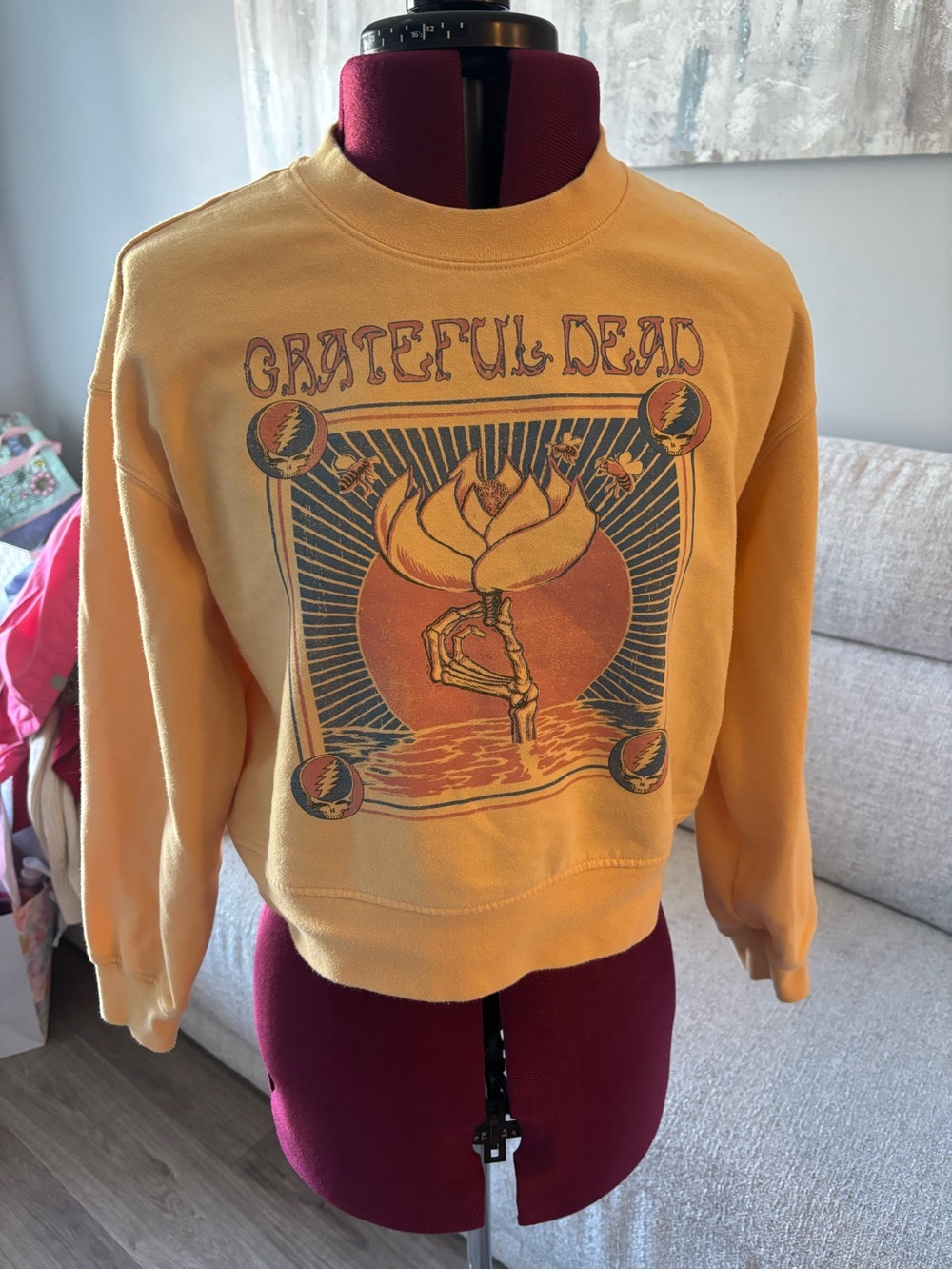 Bioworld Yellow Grateful Dead Graphic Crewneck Sweatshirt